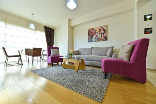 Lux Apartments Sunrior - image 3