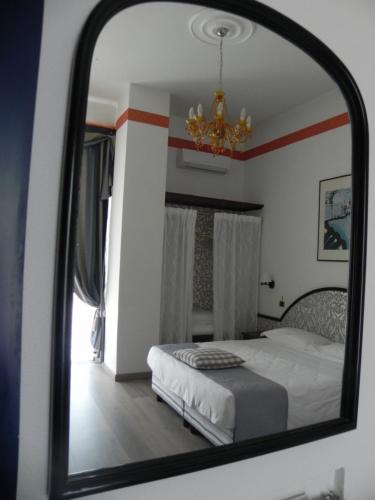 Double or Twin Room with Sea View