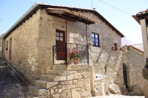  Casa do Balcao, Pension in Castelo Novo bei Vale de Prazeres