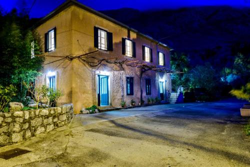 Skats, Villa Balic in Dubravka