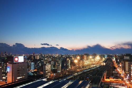 room detail thumbnail 2