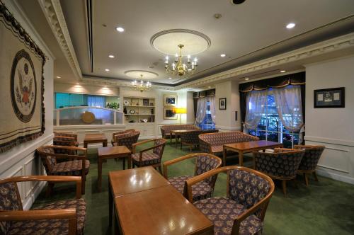 Shared lounge/TV area, Hotel Boston Plaza Kusatsu Biwako in Kusatsu-shi