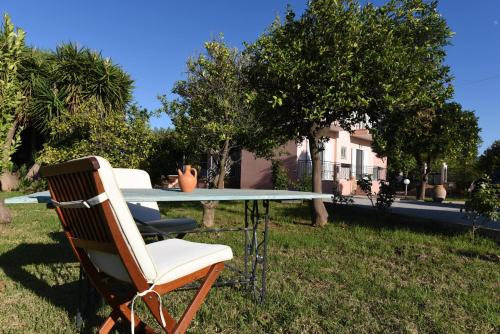  Secret Garden, Pension in Témeni