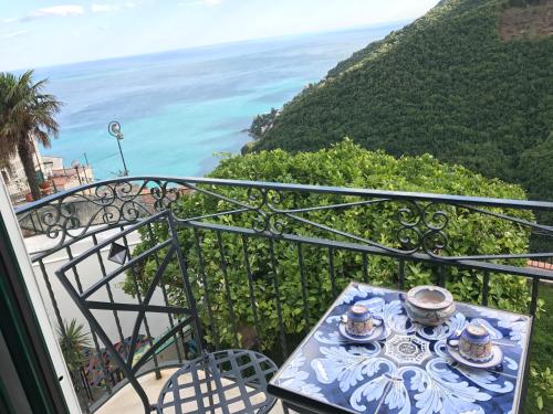 villa verde sul mare, Vietri sul Mare