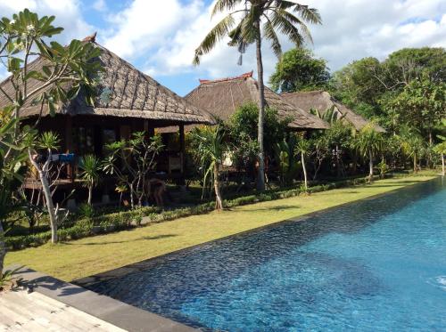 Sunset Villa Lembongan Room Type - One Bedroom Bungalow with Pool View