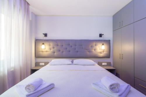 Ntinas Filoxenia Hotel & Spa Set in a prime location of Thassos, Ntinas Filoxenia puts everything the city has to offer just outside your doorstep. Featuring a complete list of amenities, guests will find their stay at the proper