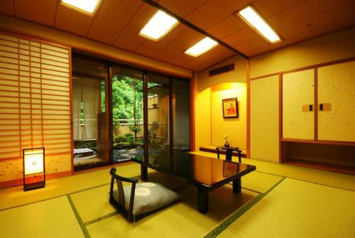 Japanese-Style Room with Open-Air Bath