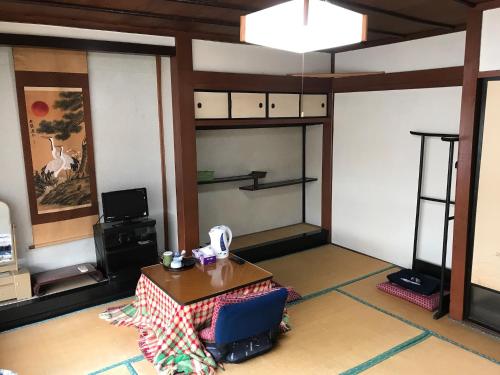 2 futon beds