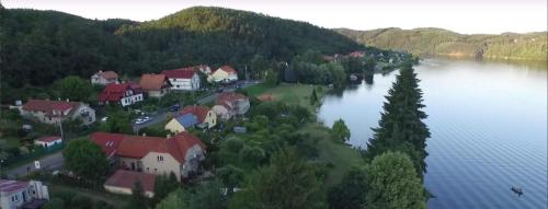 Chaloupka za potuckem in Zupanovice