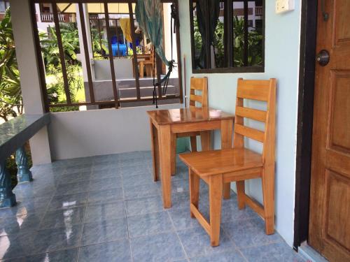 Light In bungalow 2
