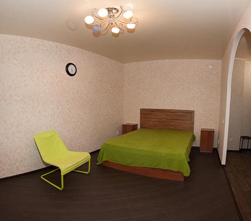 Omsk Sutki Apartments on Karla Marksa 87A
