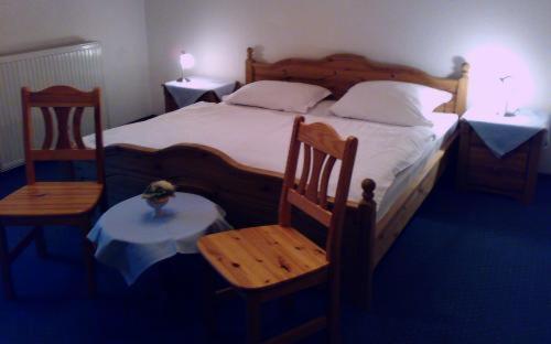 Hotel Royal Garden - image 7