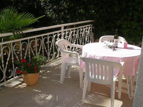 Apartment Rojnic - image 12
