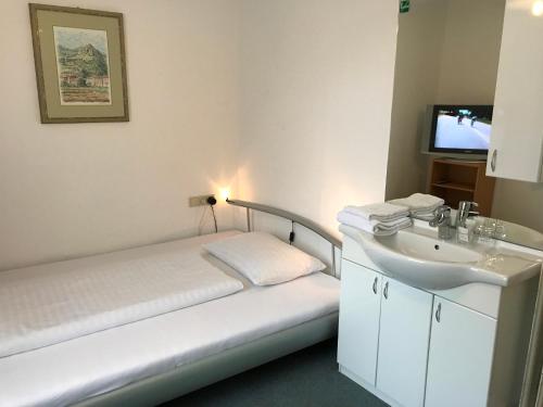 Hotel Goldene Krone Innsbruck - image 2