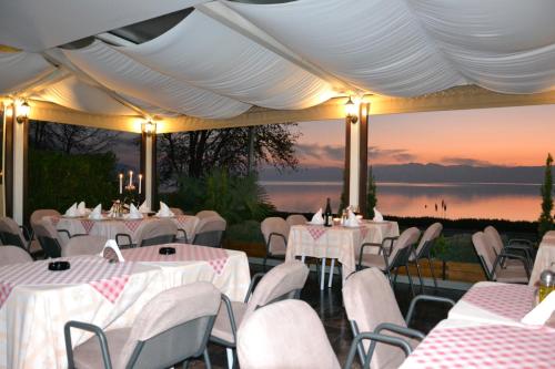 Erkély/terasz, Hotel Dva Bisera in Lagadin