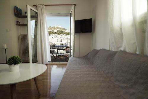  Rooftop Infinite Athens View Apt in Athen