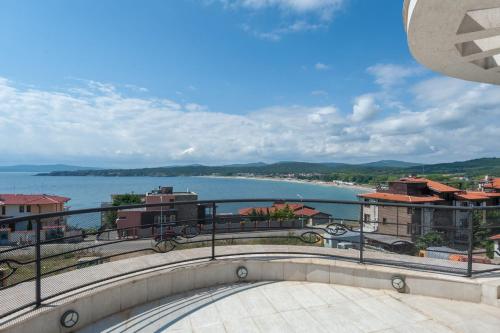 Luxury House on Buzhaka - image 4