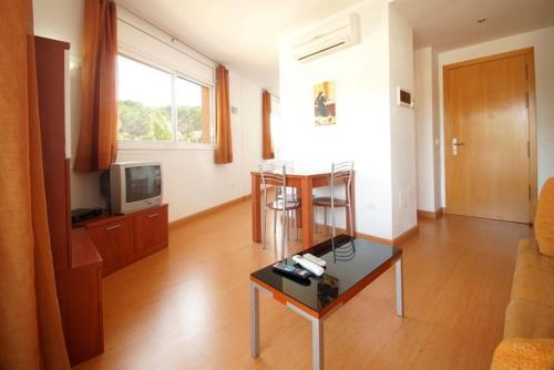 Aparthotel Arenal - image 6