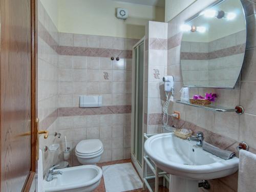 I Ginepri Hotel I Ginepri Hotel is a popular choice amongst travelers in Dorgali, whether exploring or just passing through. Featuring a satisfying list of amenities, guests will find their stay at the property a com