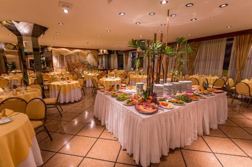 Hotel Astor - 식음료(F&B)