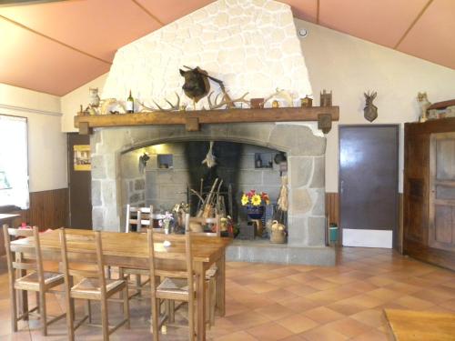 Restorāns, Auberge les Volpilieres in Ruynes-en-Margeride