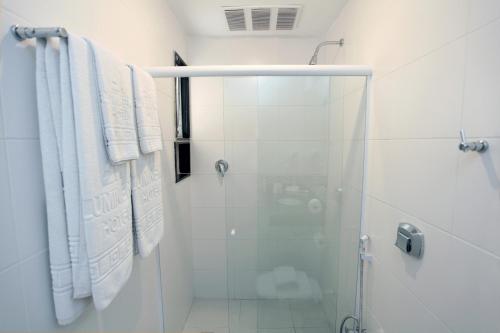 Standard Double Room image 3