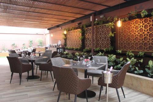 99294038 Hotel Lomas 10 Medellin by DICO