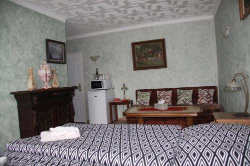 Triple Room image 5
