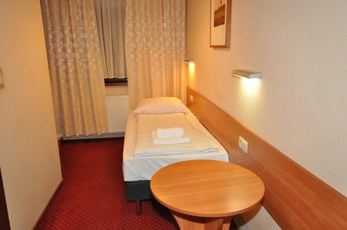 Pass Hotel - image 3