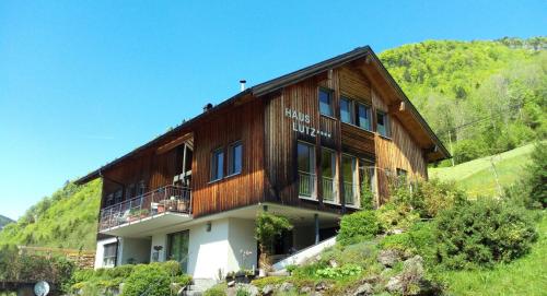 Gästehaus Lutz - Chambre d'hôtes - Mellau