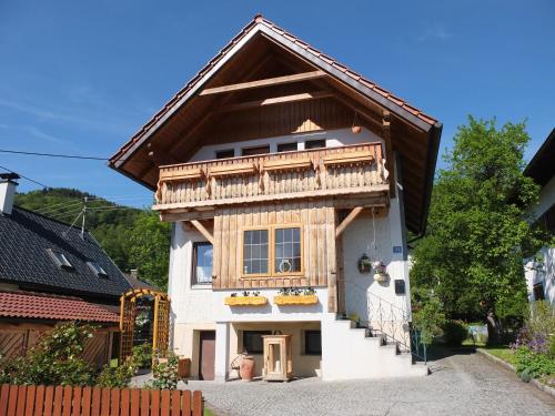 B&B Altmünster - Ferienhaus in der Schlipfing mit Garten - Bed and Breakfast Altmünster