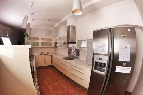 Shared lounge/TV area, Homer Hostel near Praha Bike