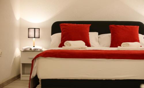 Central Located Guest House - main image