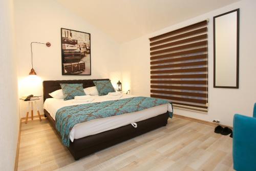Central Located Guest House - image 6