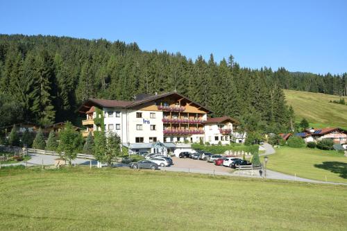 Ferienhotel Iris - Hotel - Auffach