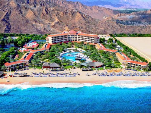 Fujairah Rotana Resort & Spa - Al Aqah Beach