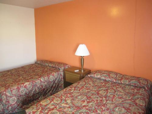 Pinecrest Motel – Utica, NY