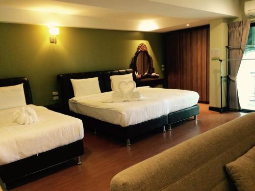 room detail thumbnail 0