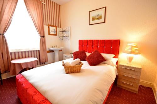 The Derby Hotel - image 4