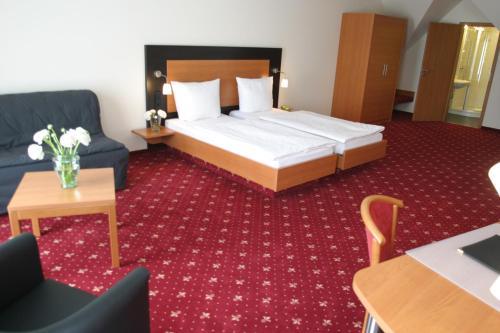 Hotel zum Rossel 6.4km von Freckenfeld entfernt