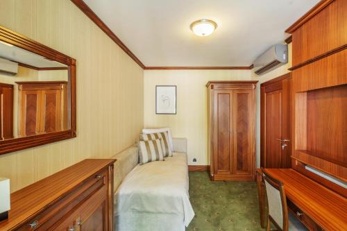 Grand Apartments - Blue Marlin - Luxury Apartments - image 5