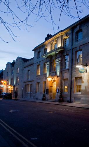 Vanbrugh House Hotel