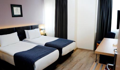 Helen Hotel - image 2