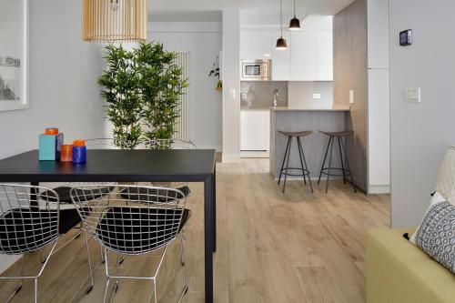 Marina Suite by FeelFree Rentals - image 8