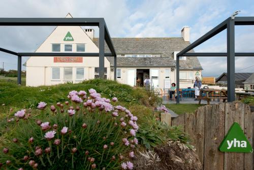 Yha Treyarnon Bay