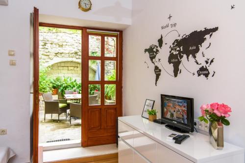 Studio Terrace Borgoforte 4