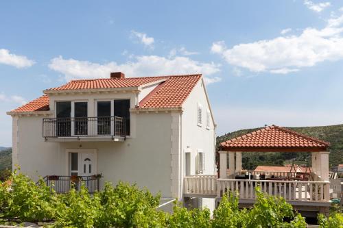  Apartments Neverin, Unterkunft in Mlini