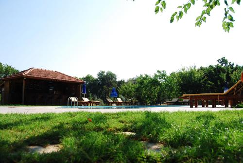 Doga Apartments - image 9