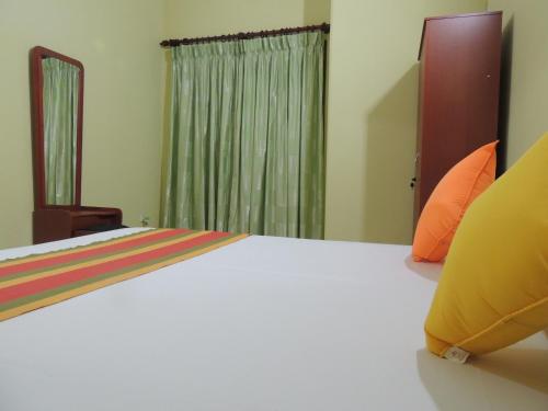 1 queen bed