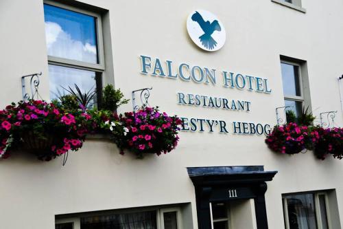 Falcon Hotel